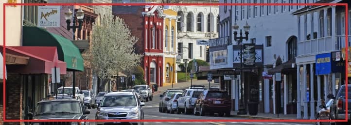 Busy shopping street in Placerville, CA